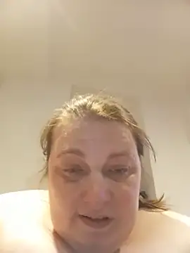 HotHornyEmmaX live cam on StripChat