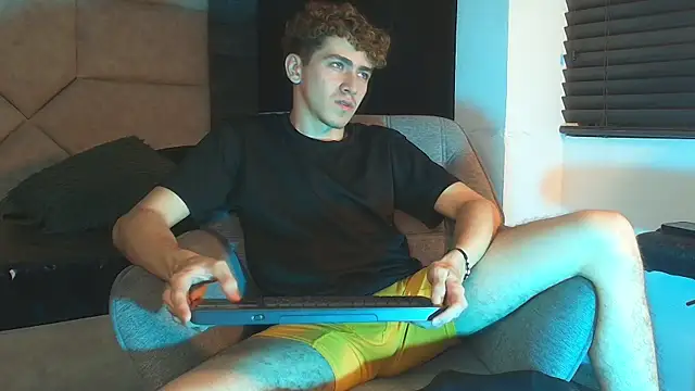 Tyler_Mcrey webcam