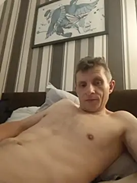 BigDmasked webcam
