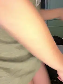 Alice_surprise webcam