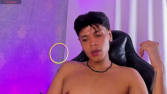 Alejandroo_Montenegro webcam