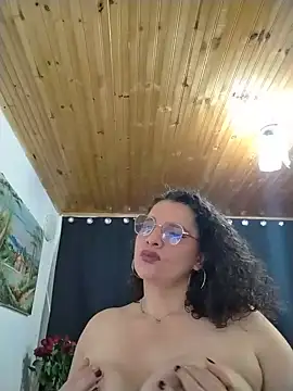 Aleja_Gonzales webcam
