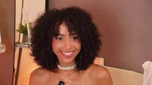 OSHUN_ Live Webcam on Stripchat