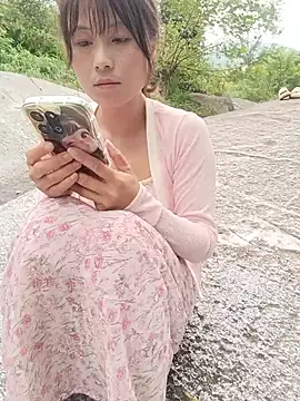Linda-yiyi webcam