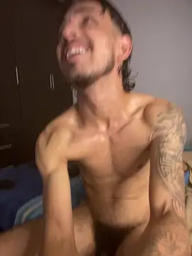 Kriss_Edwards webcam