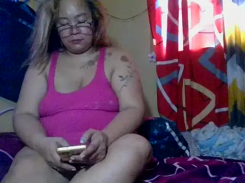 loriepinay46 webcam