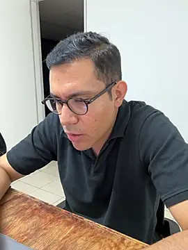 AdrianGarcia89 webcam