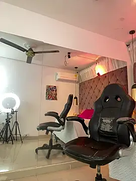 Auri__ webcam