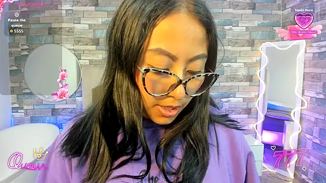 Amhira_Tay webcam