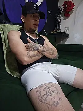 Valentino_DominusDirty webcam