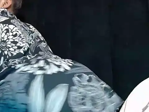 creamyslender23 webcam
