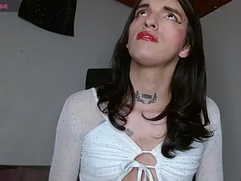 Scarlett_crastrawberry webcam