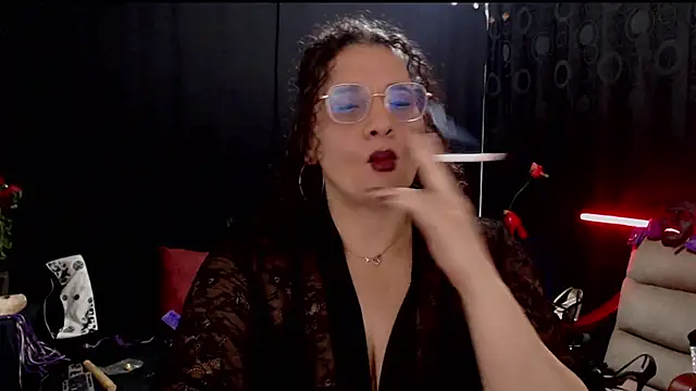Aleja_Gonzales webcam