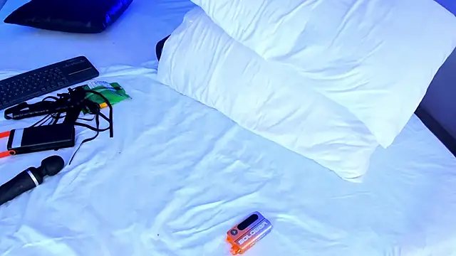 AmmyJones_ webcam