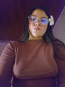 juli05star20 - Juli05star20's free webcam - UK Sex Cams