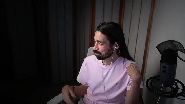 Your_Ice_cream live cam on StripChat