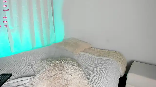 adara_evanss webcam