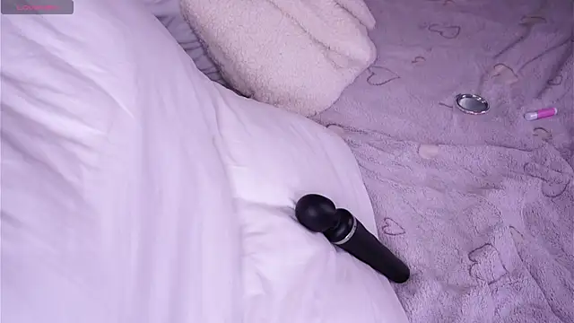 QueenieGitt webcam