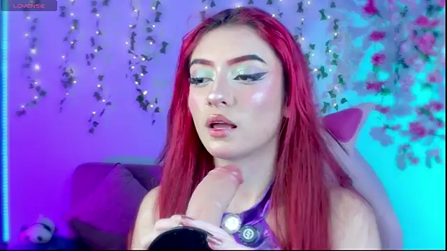 LucyGray webcam