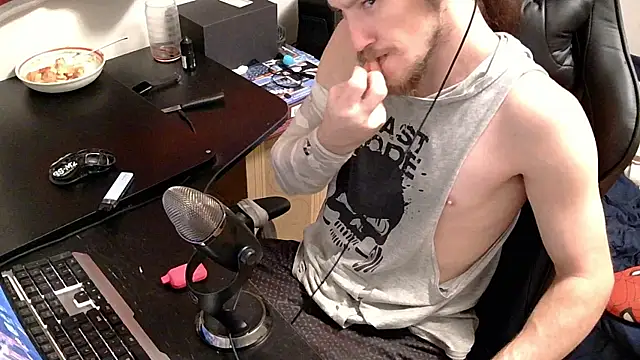 lilwhyteboigamer - LilWhyteBoiGamer's free webcam - UK Sex Cams