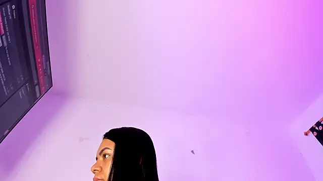 Juliet_Ember01 webcam