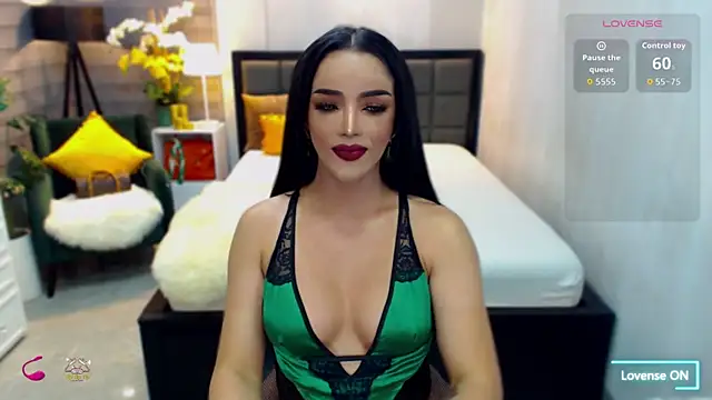 ThaliaSexGoddes webcam