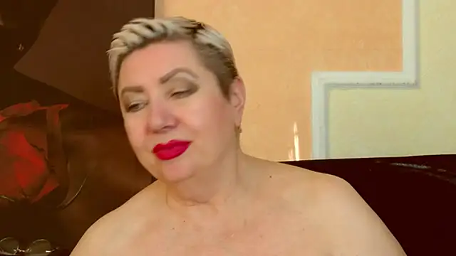 LadyPosh webcam