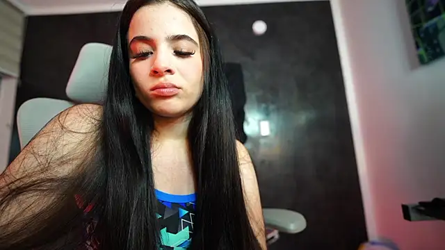 ChannelWhite_ webcam