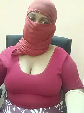 monika-tamail webcam