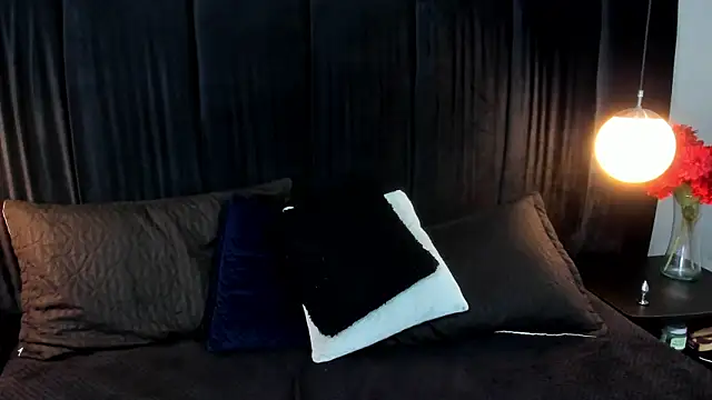 Roxie_Vander webcam
