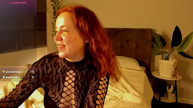 Kira_Adler live cam on StripChat
