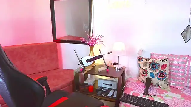 megaan_greey - Megaan_Greey's free webcam - UK Sex Cams