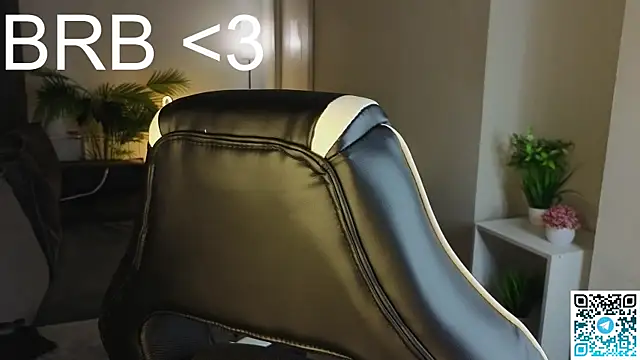 Leslie_Scott webcam