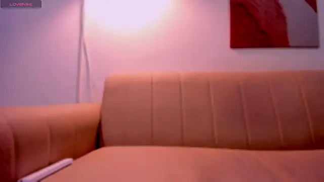 nyx_velvet webcam