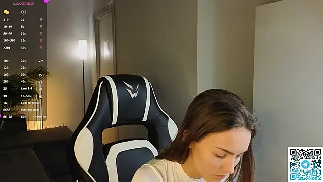 Leslie_Scott webcam