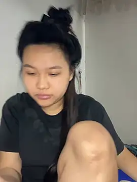 Almira6868 webcam