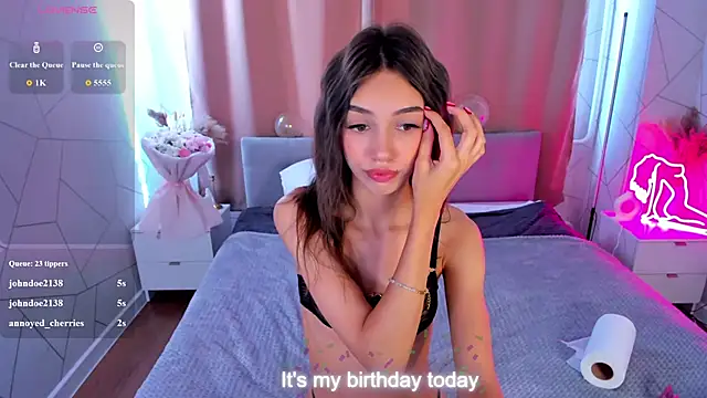 Tiffany-Grace webcam