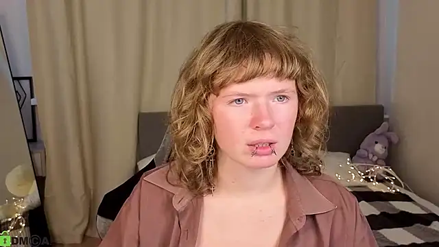 VioletDesiree webcam