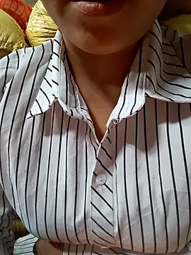 Maikute9696 live cam on StripChat