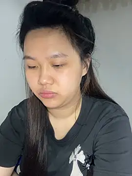 Almira6868 webcam