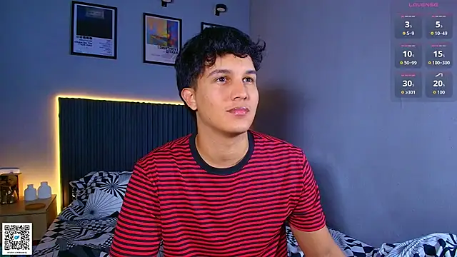 Leo_Savage_ webcam