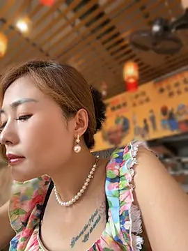okgirl_23 webcam