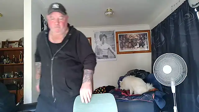 KINKYBLUEYES69 webcam