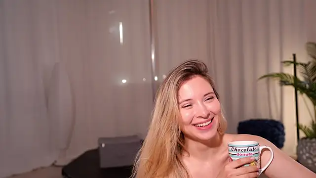 KittyCaitlin webcam