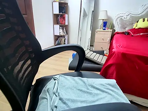 Makemypussysquirt-tsunami webcam