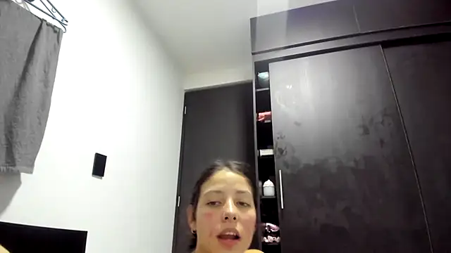 Miranda-cambell live sex cam
