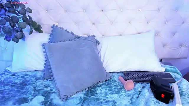 sophie_pariss webcam