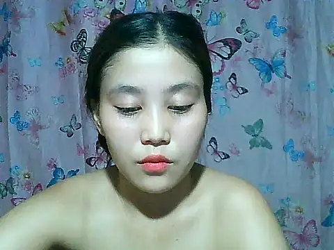 SexyAsianPussy4u webcam