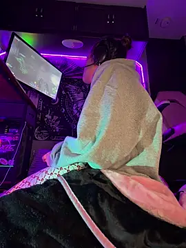 Lilactease webcam