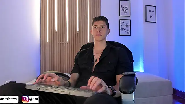 Dorianmistery2322_ webcam